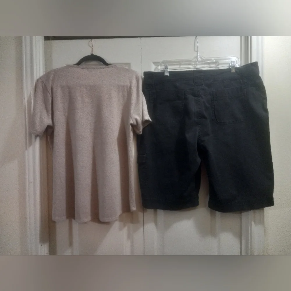 Gloria Vanderbilt Cargo Shorts for Women: 18W + Hannah Beige Top: L 2pc Set - Picture 2 of 12